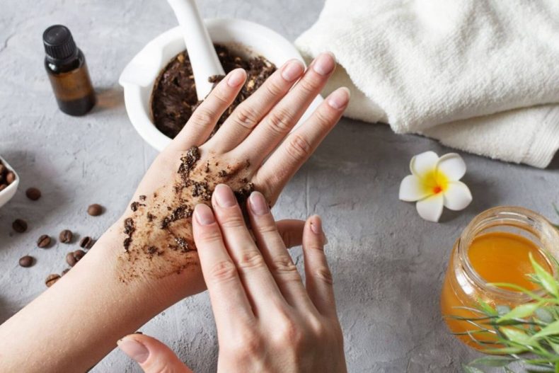 Uses Of Coffee Grounds In Beauty